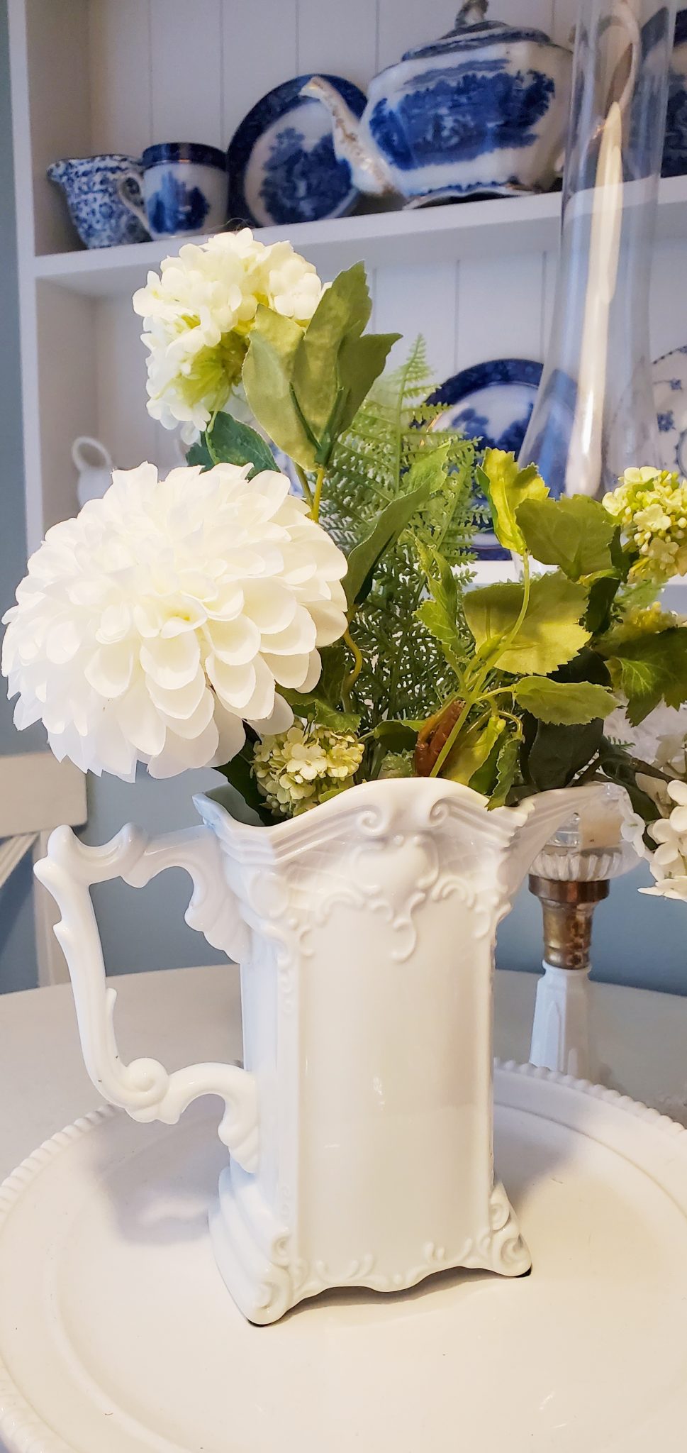 14 Vintage Decor Pieces That Never Get Old Victorian Lane Farms